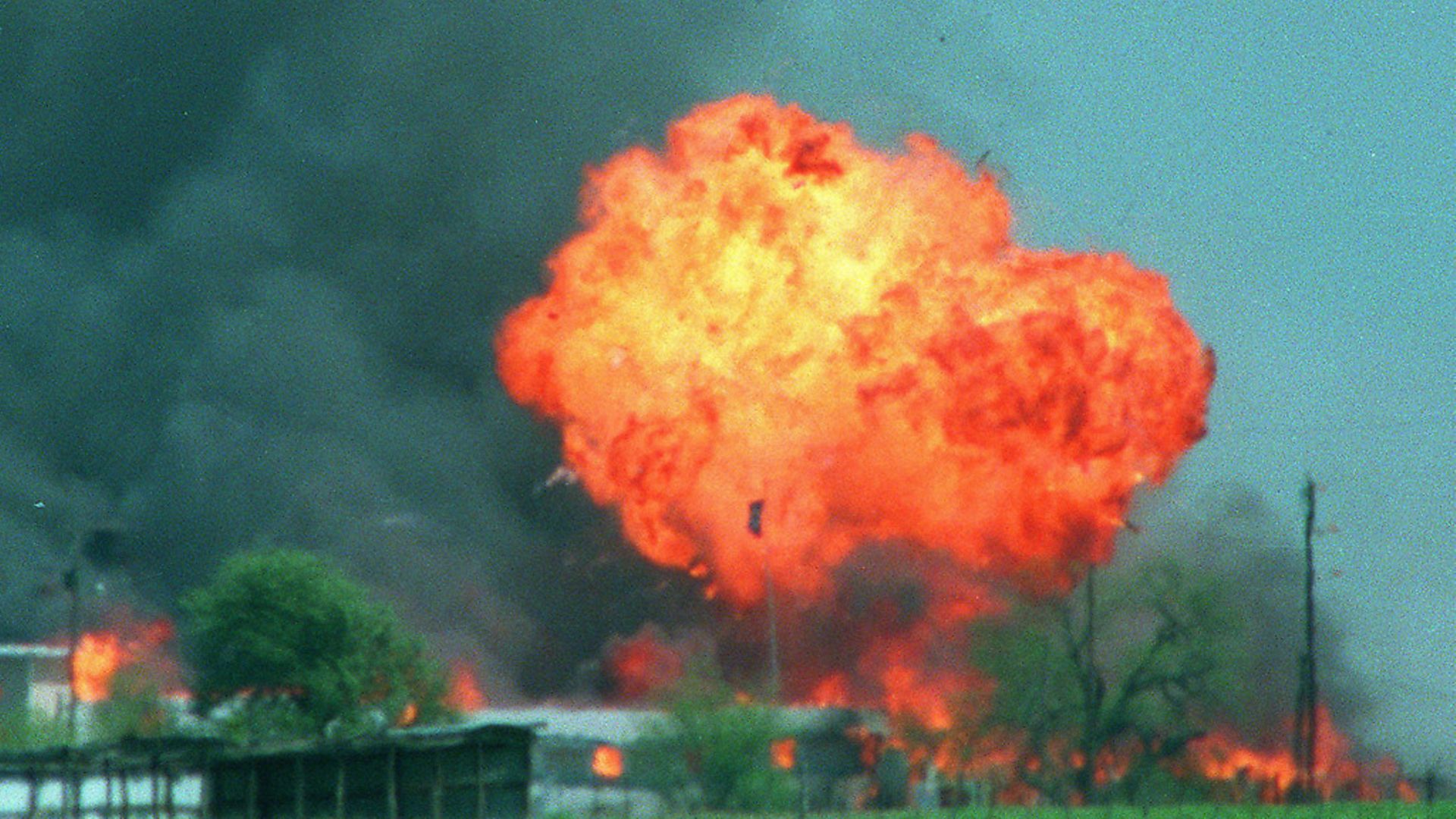 A ball of fire erupts from the Branch Davidian compound in Waco, Texas, on April 19, 1993.
Photo: PA - Credit: SIPA USA/PA Images