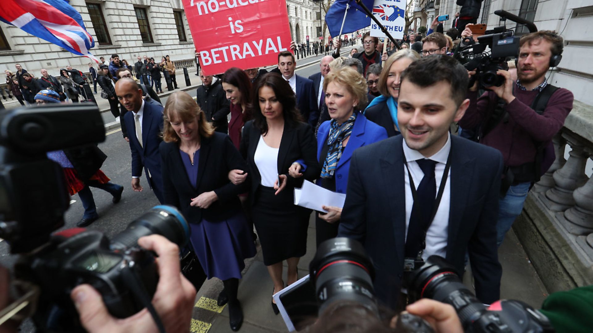 Former Labour MPs Chuka Umunna (second left) and Luciana Berger (third left) with Conservative MPs Heidi Allen, Anna Soubry and Sarah Wollaston as they arrive for a press conference. Photograph: Jonathan Brady/PA Wire. - Credit: PA